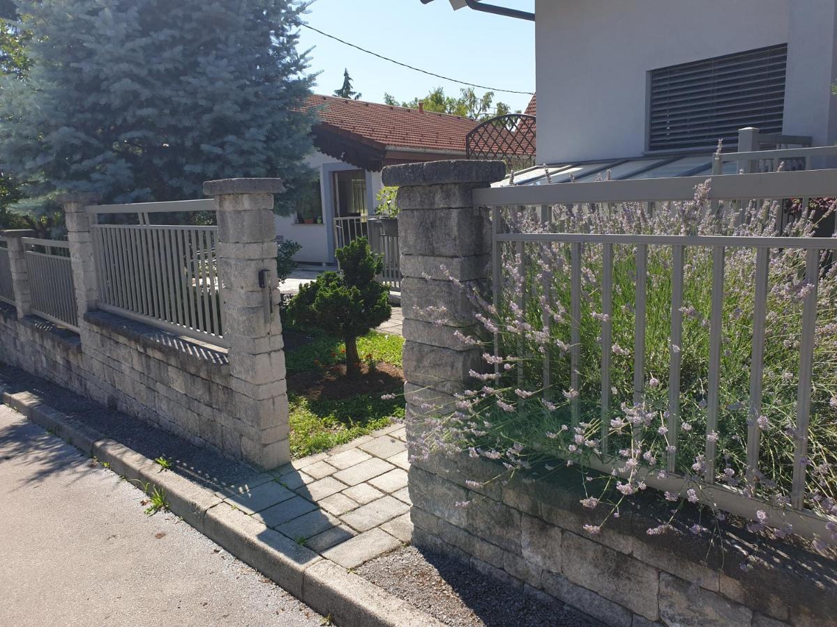 Studio Emma Ljubljana - Free Parking, Ac, Wifi Eksteriør bilde