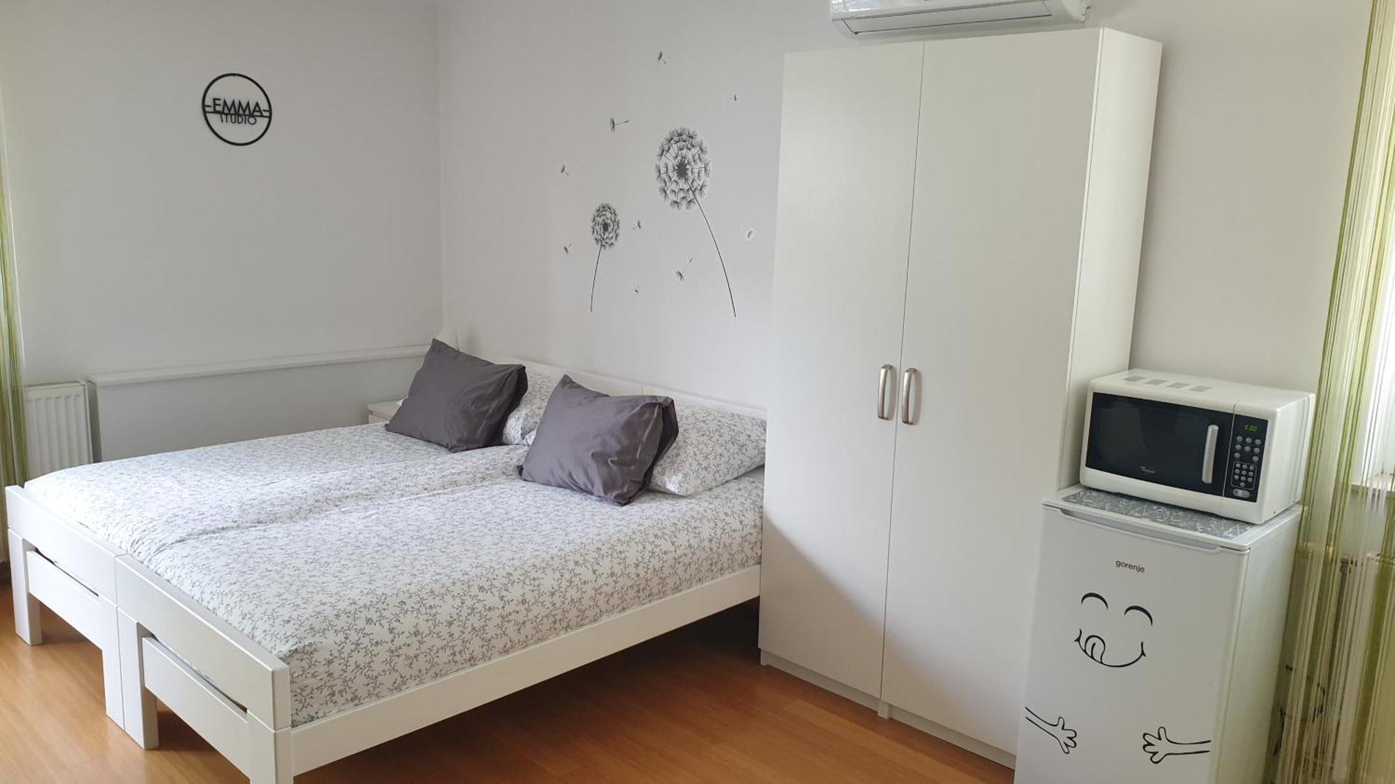 Studio Emma Ljubljana - Free Parking, Ac, Wifi Eksteriør bilde
